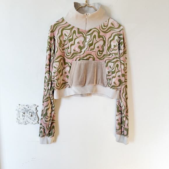 Dazey La Reflect Woman Figure Velour Half Zip Cropped Track Top L - Picture 4 of 11